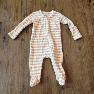 3/27$ Siix Baby Striped Footie Footed Sleeper size 3-6 months